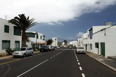 Lanzarote La Graciosa Island Catamaran Cruise with Lunch and Water Activities