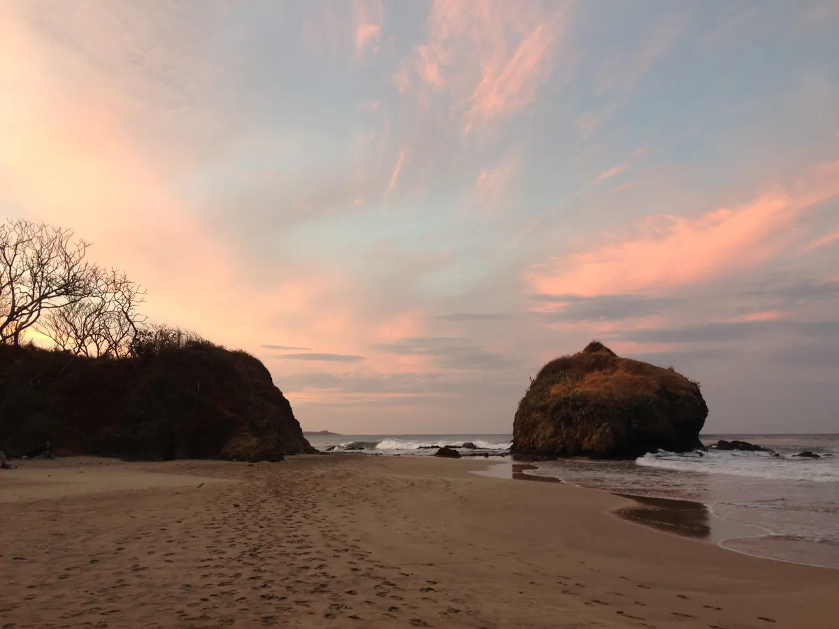 Rincon de la Vieja Volcano Full-Day Hike, Oropendola Waterfall Swim & Hot Springs Combo