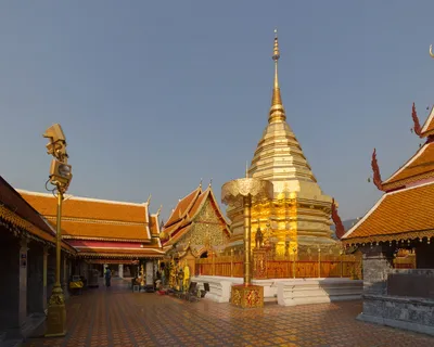 Wat Phra That Doi Suthep Spiritual Sunrise Tour with Ex-monk Guide in Chiang Mai