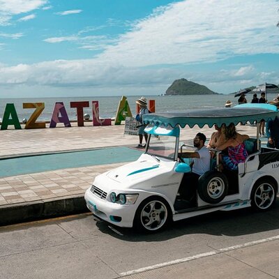Scenic Tour in Traditional Vehicle Pneumonia in Mazatlan