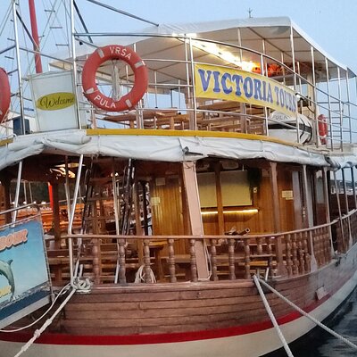 Victoria Tours