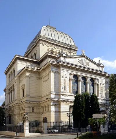 Rome Jewish Ghetto and Synagogues with Jewish Roman Guide 3 Hours Group Tour