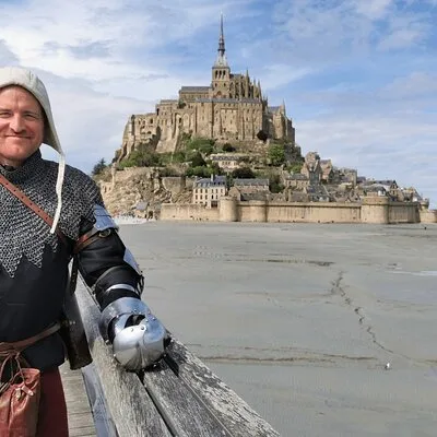Guided walking tour of Mont-Saint-Michel in the 15th century