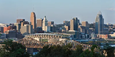 Cincinnati Top 10 Sites and Bites 3-Hour Tour with Riverside Food Tours
