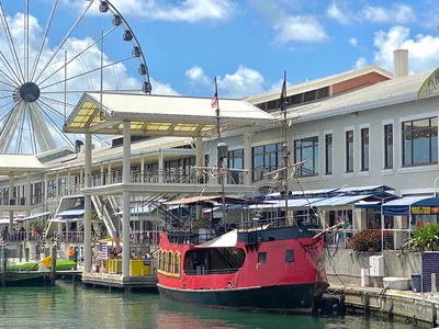 Miami City Tours - 5 Sites, 4 Stops, 3.5-Hour Hop-On Hop-Off Tour
