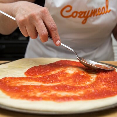 Pizza Making + Wine Tasting in a Tuscan Vineyard (4-Course Meal)
