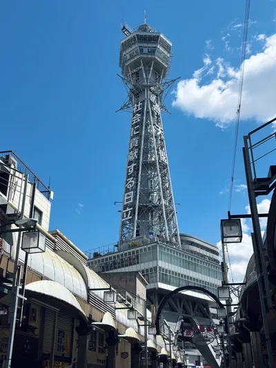 Osaka Local Foodie Walking Tour in Dotonbori and Shinsekai
