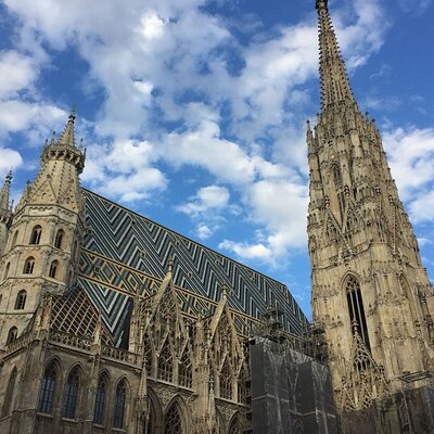 Vienna Private Walking Tour including State Opera