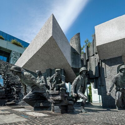 Warsaw Uprising and WWII Old Town Walking Tour with Museum