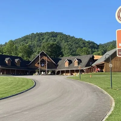 Ticket pass to the Great Smoky Mountains Heritage Center (Self-Guided Tour)