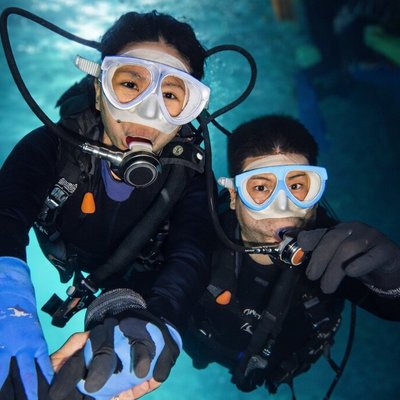 Boat entry diving at the Blue Cave in Onna Village, Okinawa!
