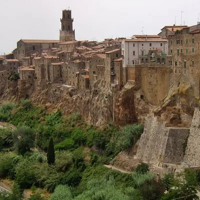 Private tour of Pitigliano and Etruscan cave routes