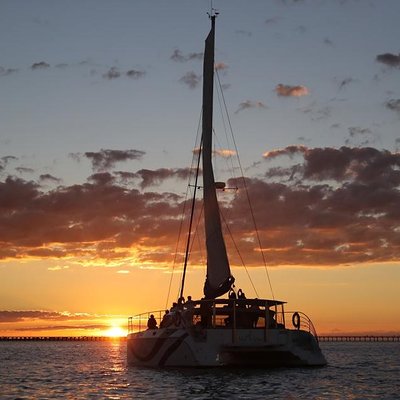 Hervey Bay Champagne Sunset Sail