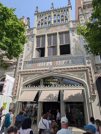 Porto Private Guided Walking Tour with Lello Bookstore Entrance