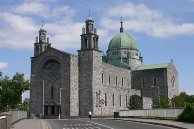 Galway Day Tour to Aran Islands Inisheer, Doolin, and Cliffs of Moher