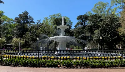 Savannah 2-Hour Bike Tour of Historic District Including Forsyth Park