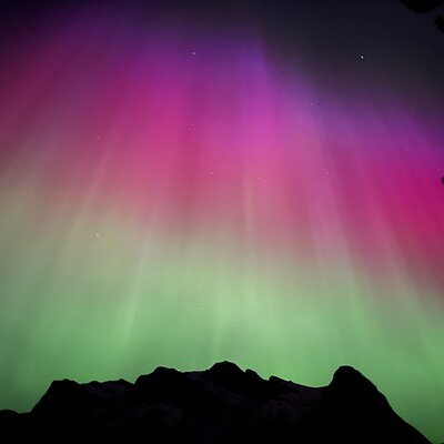 Banff/Canmore Night Sky: Stargazing and Chasing Northern Lights