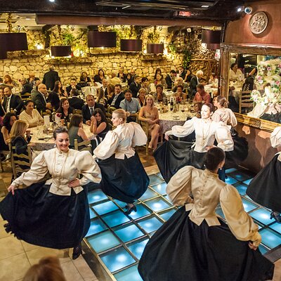 Maltese Traditional Dinner and Folklore Show with Transfers