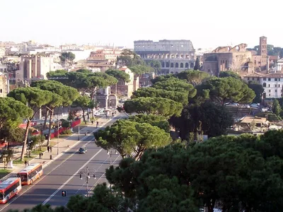 Rome 7-Hour Cannondale E-Bike Tour with Typical Italian Lunch