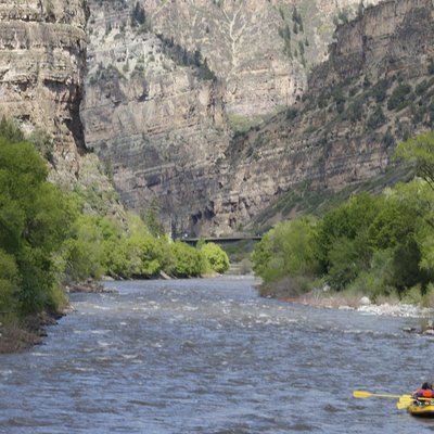 Glenwood Springs Short and Mild Rafting Trip