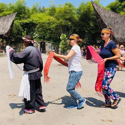 Discover Sumatra - Trekking, tours and more