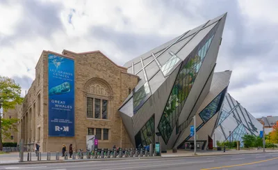 Royal Ontario Museum Admission in Toronto