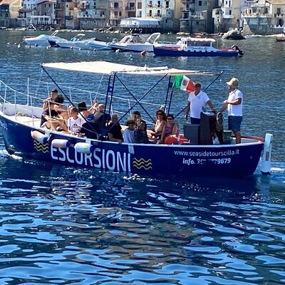 Seaside Tour In Barca