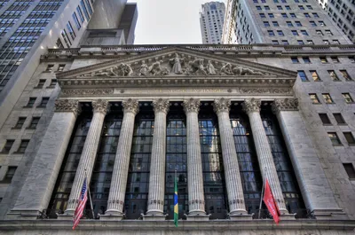 Wall Street Walking Tour in New York City with a Finance Professional