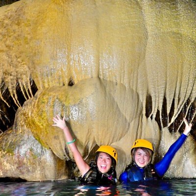 [Miyako Island / Half Day] Pumpkin Limestone Cave & Sea Kayaking