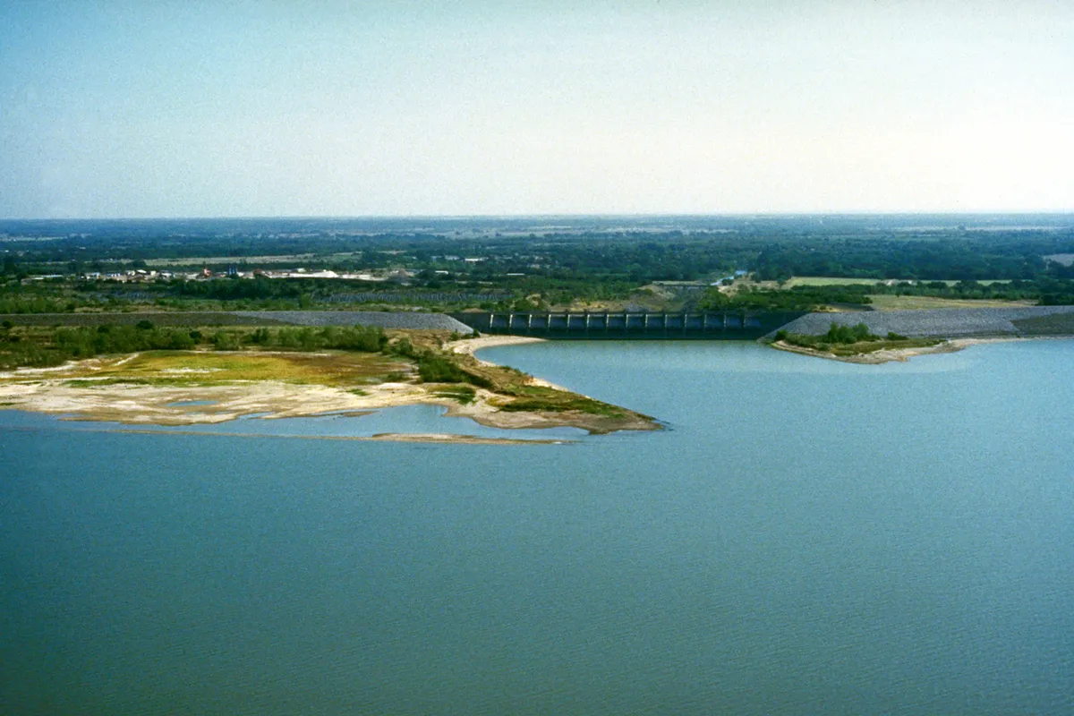 Waco Fixer Upper and City Tour: 5 Star, Award Winning, Affordable from Brazos Tours