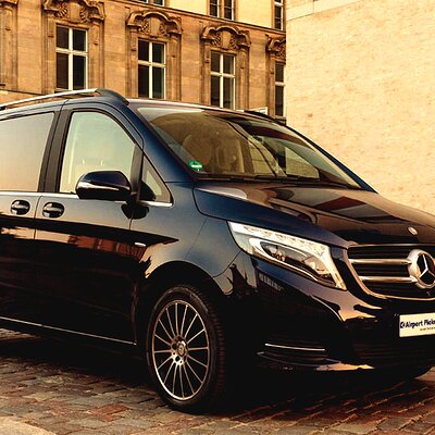 Cardiff to Heathrow Private Taxi Transfers