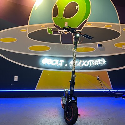 Explore Downtown Houston by Max Pro E Scooter