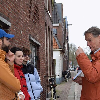 2 Hours Walking Tour Throughout History and Highlights of Hoorn