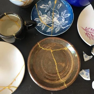 Modern Kintsugi workshop for Decorative Pieces