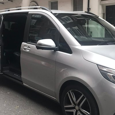 Private Transfer From Gatwick Airport to Heathrow Airport