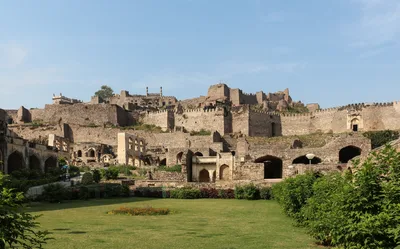 Experiential Full-Day Hyderabad Tour Including Golconda Fort and Qutb Shahi Tombs