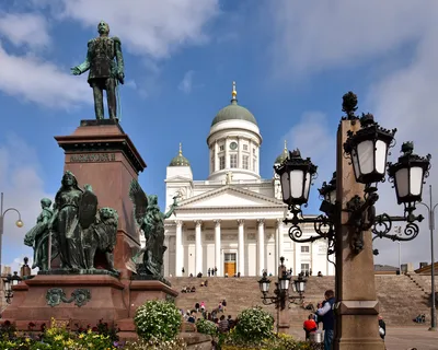 Helsinki City Walking Tour - Senate Square, Helsinki Cathedral & Oodi Library - Multiple Tours Daily