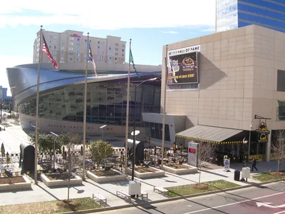 Charlotte Southern Charm Historical City Cart Tour: NASCAR Hall of Fame, Bank of America Stadium & Fourth Ward
