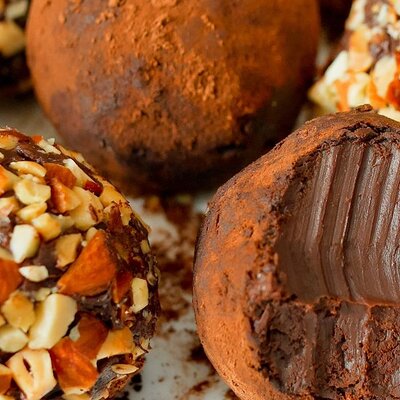 75 Minute Jacksonville Candy and Cocktail Guided Class