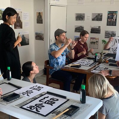 Calligraphy Class for Beginners in a Century-old Japanese House