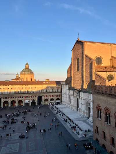 Bologna Private Food Tour with 6 or 10 Tastings