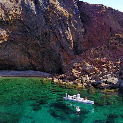3 Hour Private Cruise – South Coastline Of Mykonos