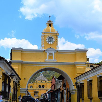 Walking Tour Antigua, an open Museum