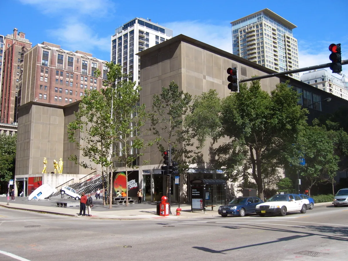 Chicago 3-Hour Bike Tour of Lakefront Neighborhoods