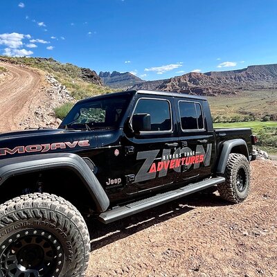 Zion Jeep Tour with Exclusive Access to Zion Cliffside Point