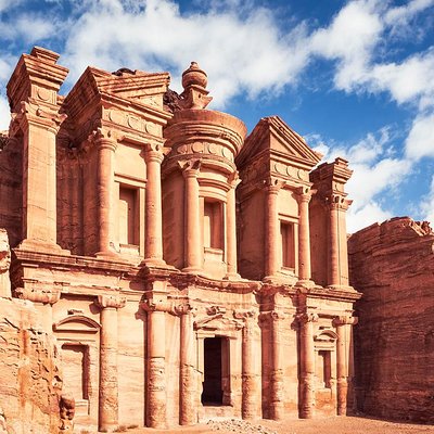 Private Transfer From Amman City To Petra