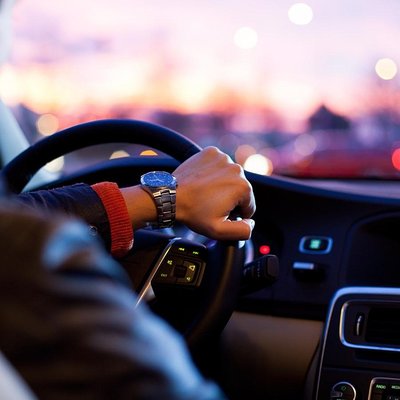 TRANSFER MALAGA AIRPORT from OR to PUERTO BANUS-PRICE ALL INCUSIVE