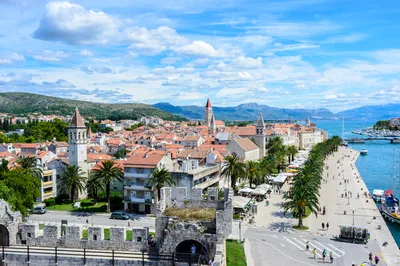 Blue Lagoon, Ciovo Island Beach, and Trogir 3 Islands Speedboat Tour from Split