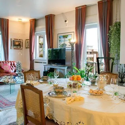 Dining Experience at a local's Home in Forio with Show Cooking