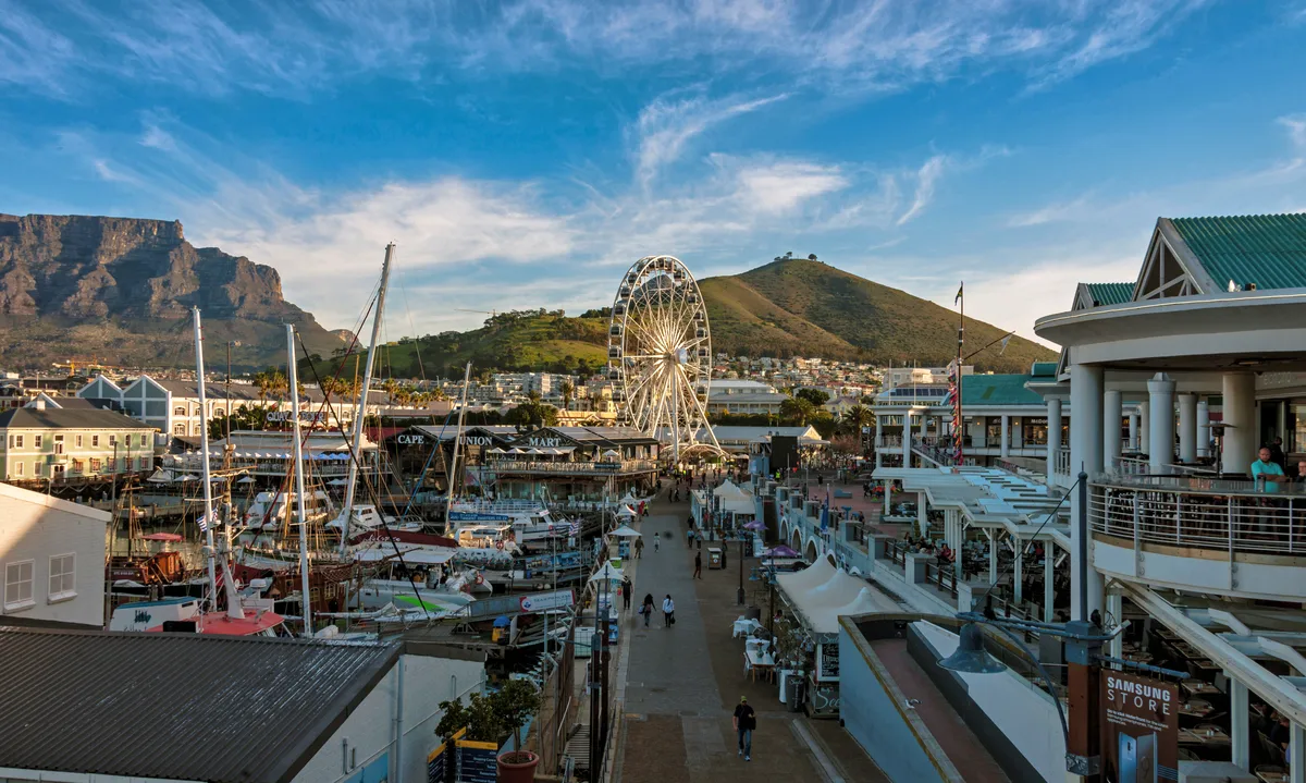 Sunset Champagne Cruise from Cape Town